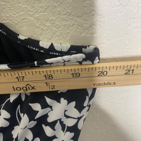 Croft & Barrow Swim Dress Womens 22W Floral Black & White One Piece Plus Size Be - Picture 7 of 11